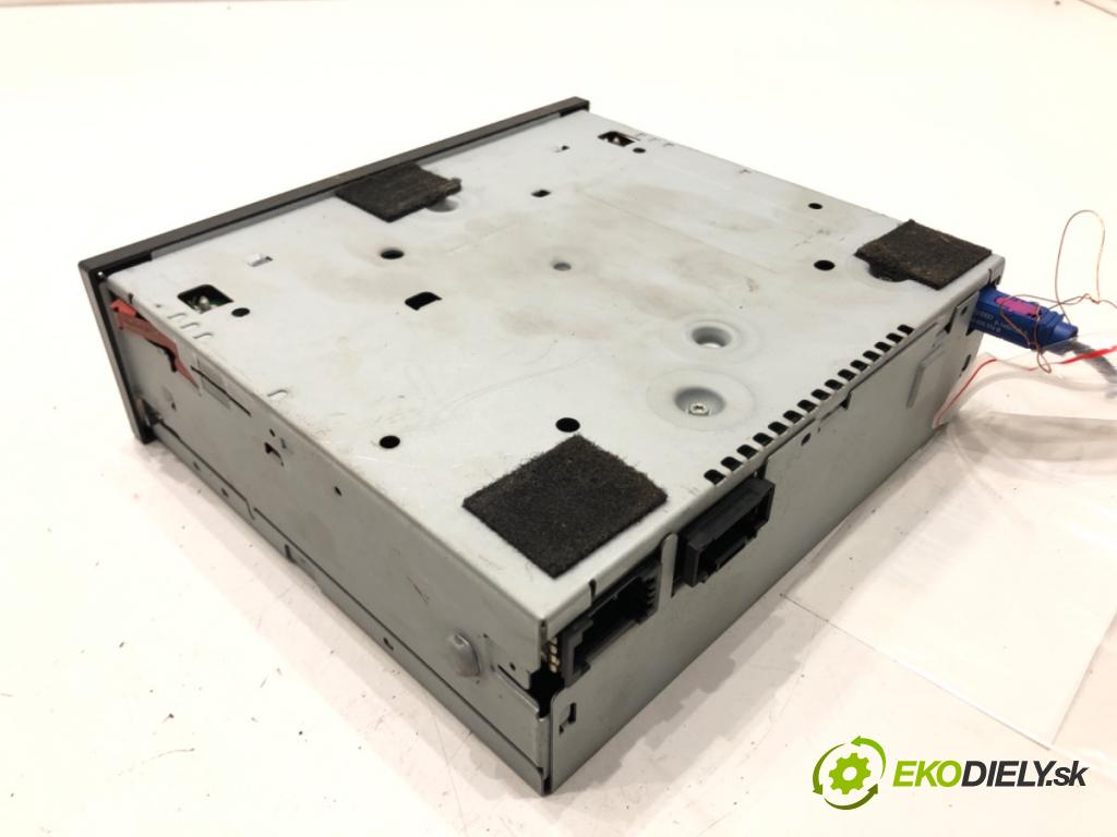 AUDI A5 (8T3) 2007 - 2017    2.7 TDI 140 kW [190 KM] olej napędowy 2007 - 2012  čítač navigácie 4E0910887T (Ostatné)