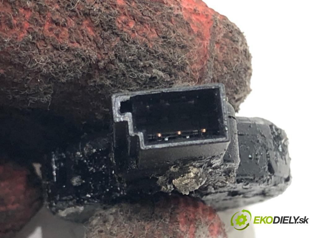 AUDI A5 (8T3) 2007 - 2017    2.7 TDI 140 kW [190 KM] olej napędowy 2007 - 2012  Snímač dažďa 8K0955559 (Snímače dažďa)