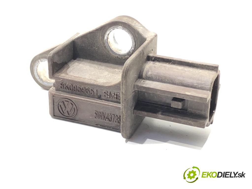 AUDI A5 (8T3) 2007 - 2017    2.7 TDI 140 kW [190 KM] olej napędowy 2007 - 2012  Snímač nárazu 8K0959651 (Snímače nárazu)