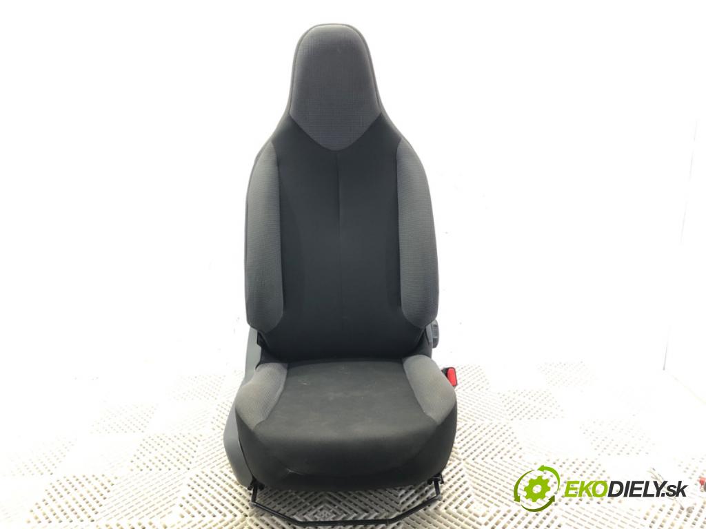 CITROEN C1 II (PA_, PS_) 2014 - 2022    1.0 VTi 68 51 kW [69 KM] benzyna 2014 - 2022  Sedadlo pravy predný 