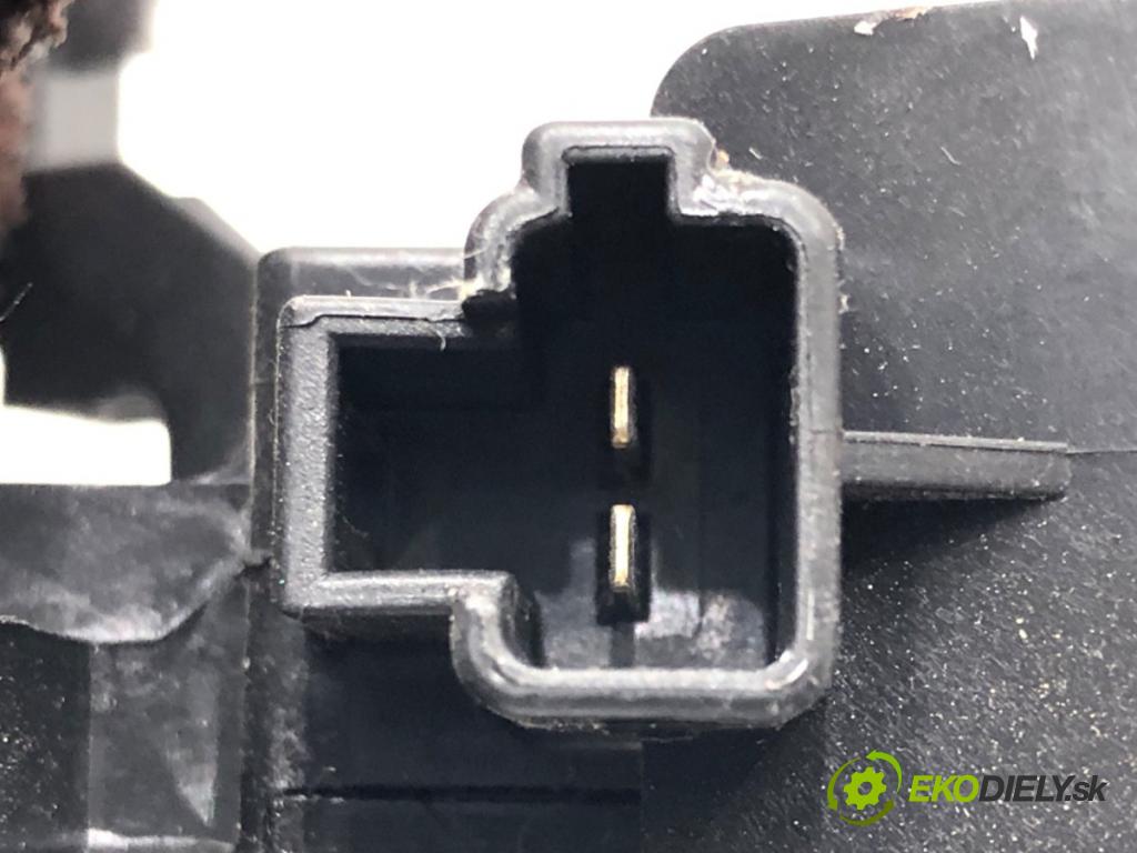 CITROEN C1 II (PA_, PS_) 2014 - 2022    1.0 VTi 68 51 kW [69 KM] benzyna 2014 - 2022  teleskop zámku dveří  (Ostatní)