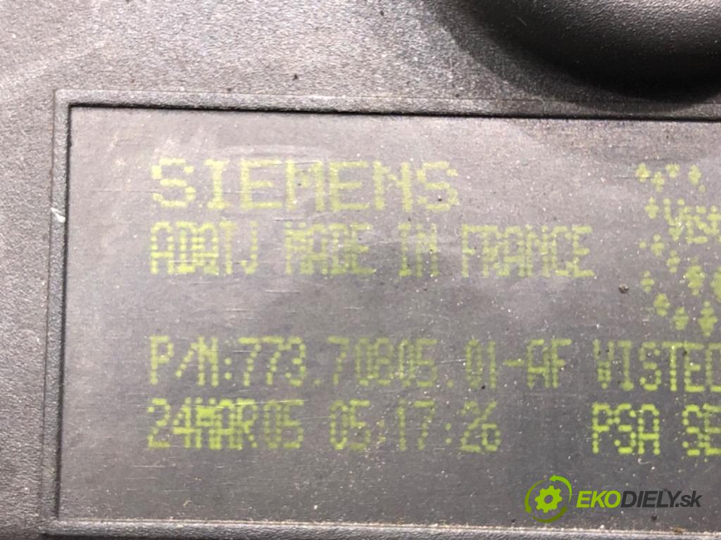 PEUGEOT 407 SW (6E_) 2004 - 2011    1.6 HDi 110 80 kW [109 KM] olej napędowy 2004 - 2010  ventilátor kúrenia 7737080501AF