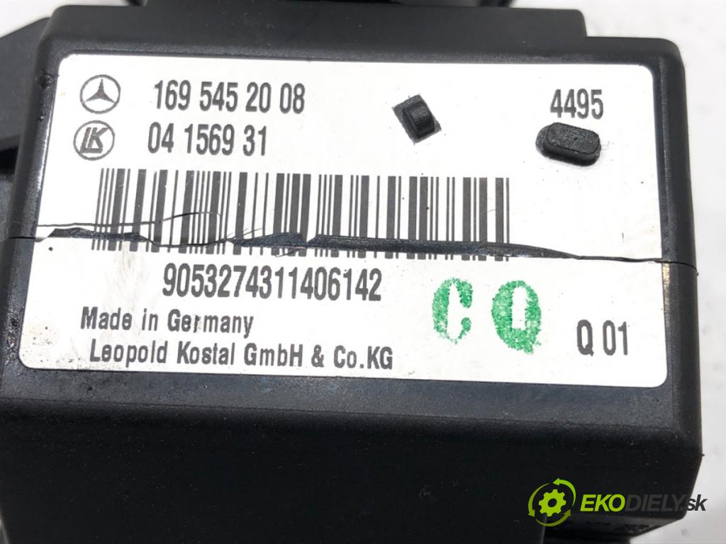 MERCEDES-BENZ KLASA B Sports Tourer (W245) 2005 - 2011    B 180 CDI (245.207) 80 kW [109 KM] olej napędowy 2005 - 2011  spinačka 1695452008 (Spínacie skrinky a kľúče)