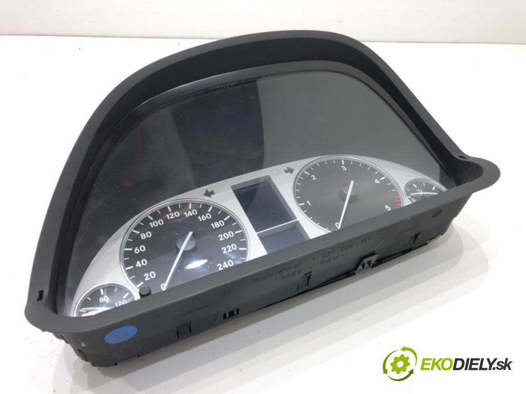 MERCEDES-BENZ KLASA B Sports Tourer (W245) 2005 - 2011    B 180 CDI (245.207) 80 kW [109 KM] olej napędowy 2005 - 2011  Prístrojovka 1031098101 (Prístrojové dosky, displeje)