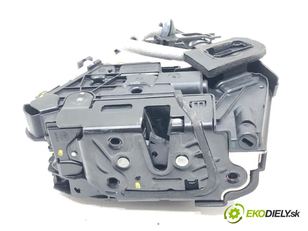VW PASSAT B8 Variant (3G5, CB5) 2014 - 2022    2.0 TDI 110 kW [150 KM] olej napędowy 2014 - 2022  zámok dveře pravý přední část 5E1837016A