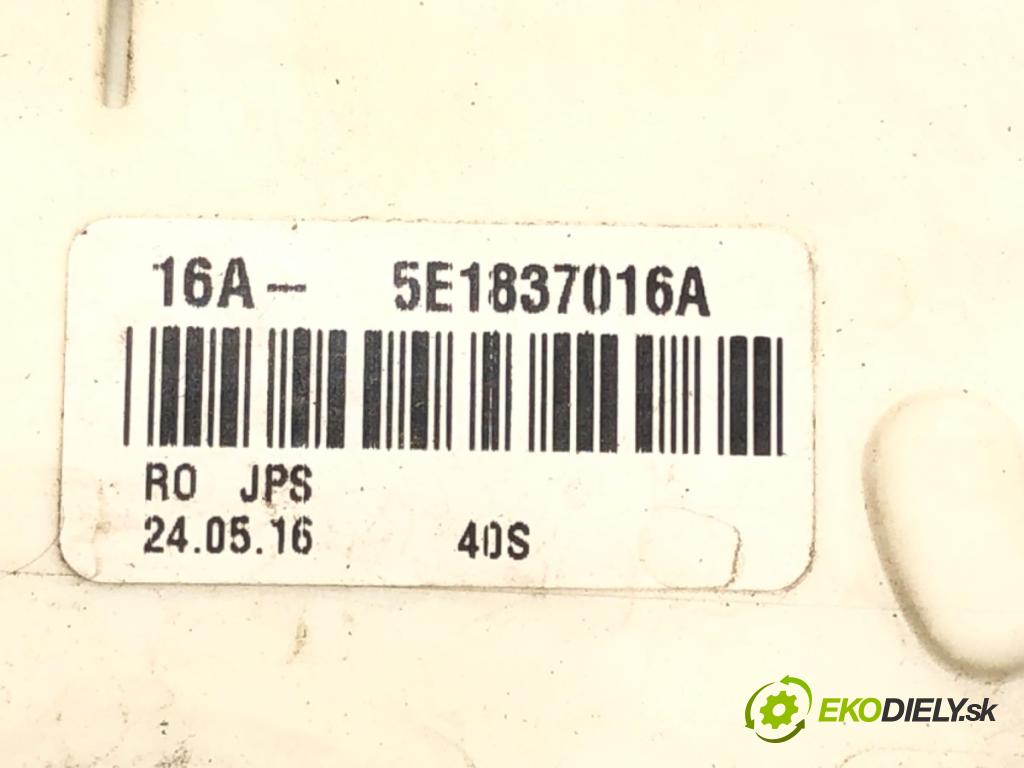 VW PASSAT B8 Variant (3G5, CB5) 2014 - 2022    2.0 TDI 110 kW [150 KM] olej napędowy 2014 - 2022  zámok dveře pravý přední část 5E1837016A