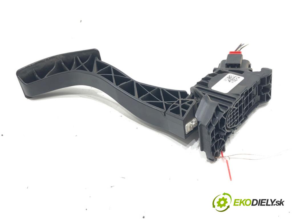 VW PASSAT B8 Variant (3G5, CB5) 2014 - 2022    2.0 TDI 110 kW [150 KM] olej napędowy 2014 - 2022  Potenciometer plynu 5Q1723503H (Pedále)