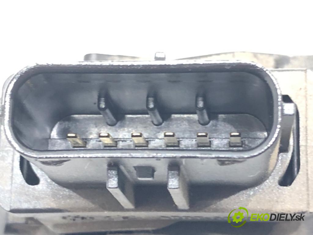 VW PASSAT B8 Variant (3G5, CB5) 2014 - 2022    2.0 TDI 110 kW [150 KM] olej napędowy 2014 - 2022  Potenciometer plynu 5Q1723503H (Pedále)