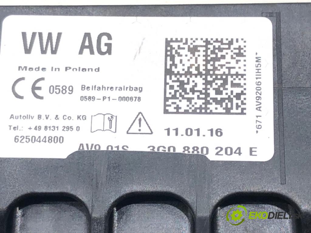 VW PASSAT B8 Variant (3G5, CB5) 2014 - 2022    2.0 TDI 110 kW [150 KM] olej napędowy 2014 - 2022  AirBag spolujazdca 3G0880204E (Airbagy)