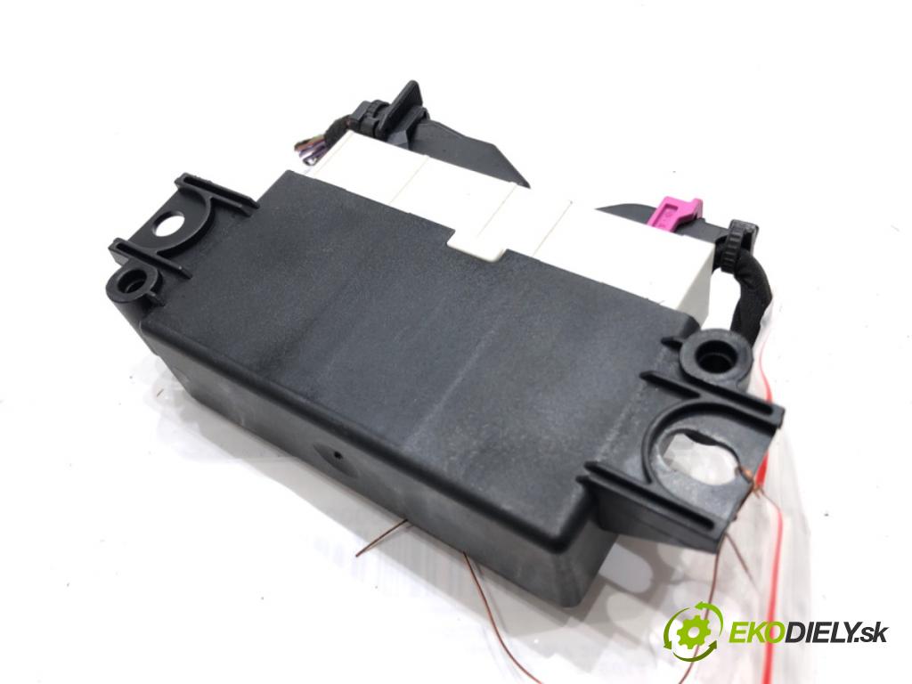 VW PASSAT B8 Variant (3G5, CB5) 2014 - 2022    2.0 TDI 110 kW [150 KM] olej napędowy 2014 - 2022  Modul PDC 5Q0919294L (Ostatné)