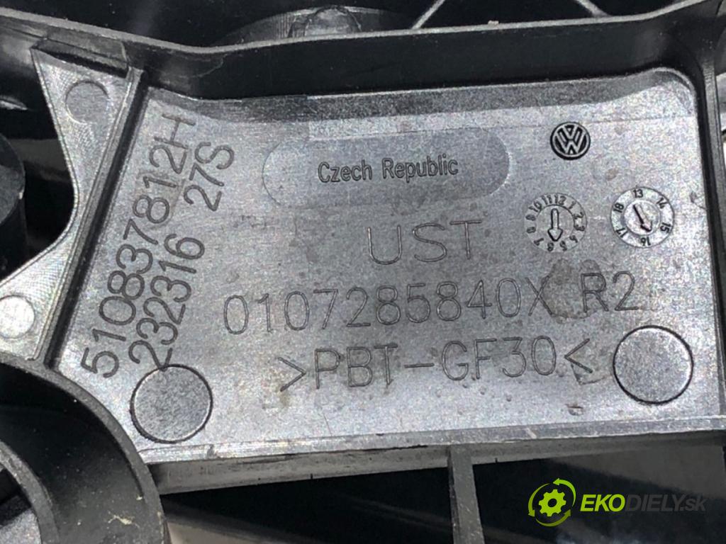 VW PASSAT B8 Variant (3G5, CB5) 2014 - 2022    2.0 TDI 110 kW [150 KM] olej napędowy 2014 - 2022  Kľučka vonkajšia pravy zad