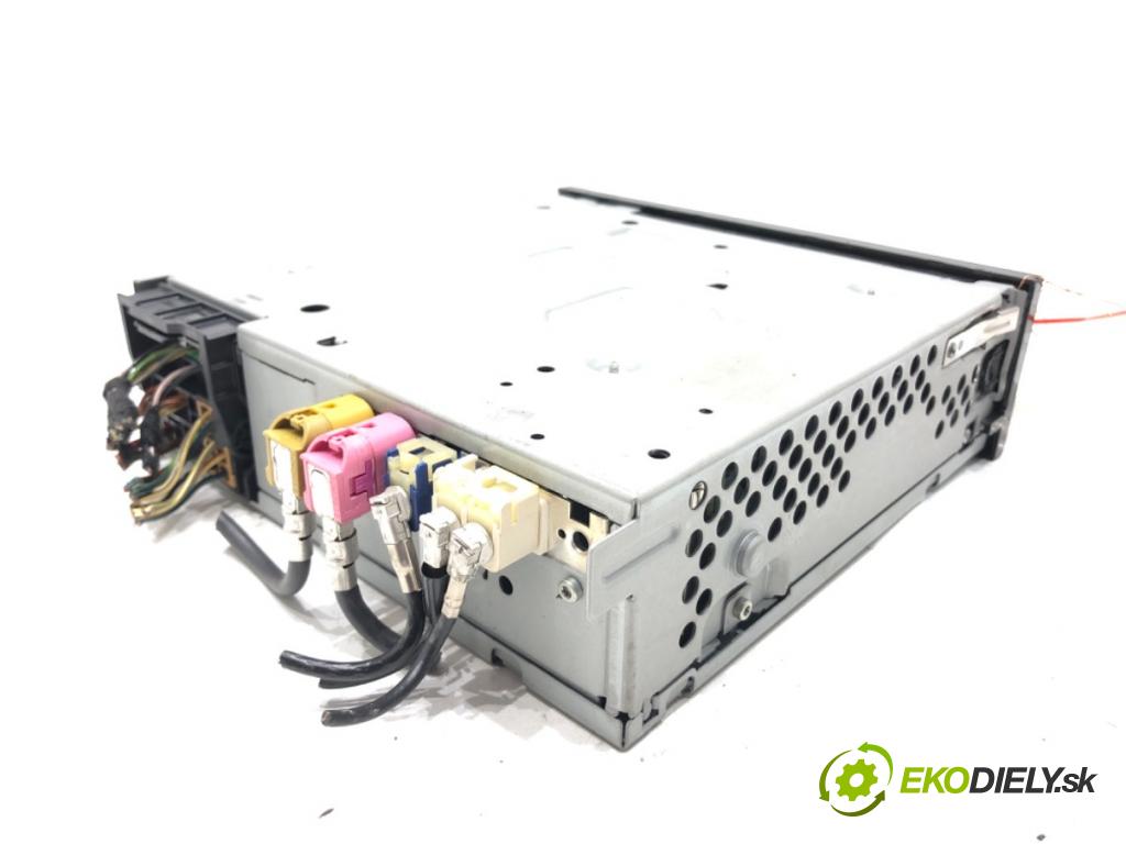 VW PASSAT B8 Variant (3G5, CB5) 2014 - 2022    2.0 TDI 110 kW [150 KM] olej napędowy 2014 - 2022  čítač navigácie 3Q0035846A (Ostatné)