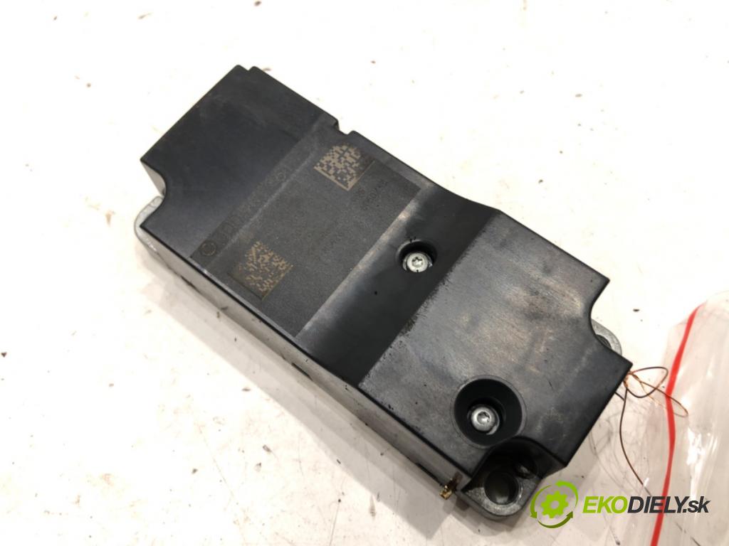 VW PASSAT B8 Variant (3G5, CB5) 2014 - 2022    2.0 TDI 110 kW [150 KM] olej napędowy 2014 - 2022  blokáda volantu 3Q0905861 (Ostatné)