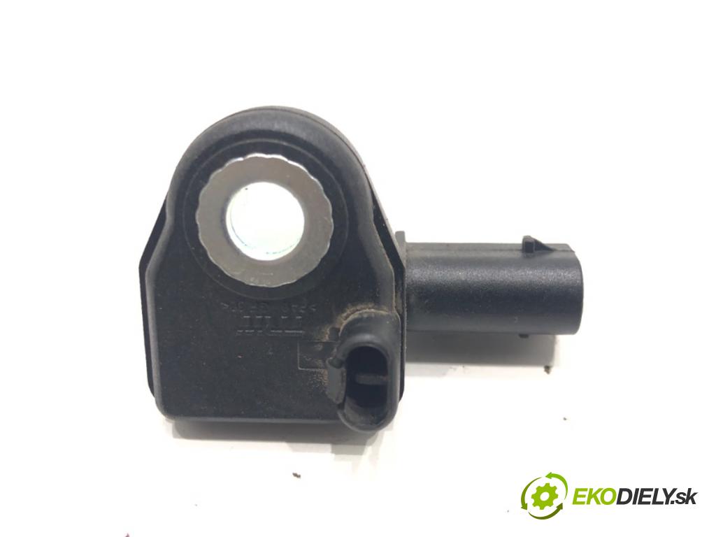 VW PASSAT B8 Variant (3G5, CB5) 2014 - 2022    2.0 TDI 110 kW [150 KM] olej napędowy 2014 - 2022  Snímač nárazu 3Q0959351A (Snímače nárazu)