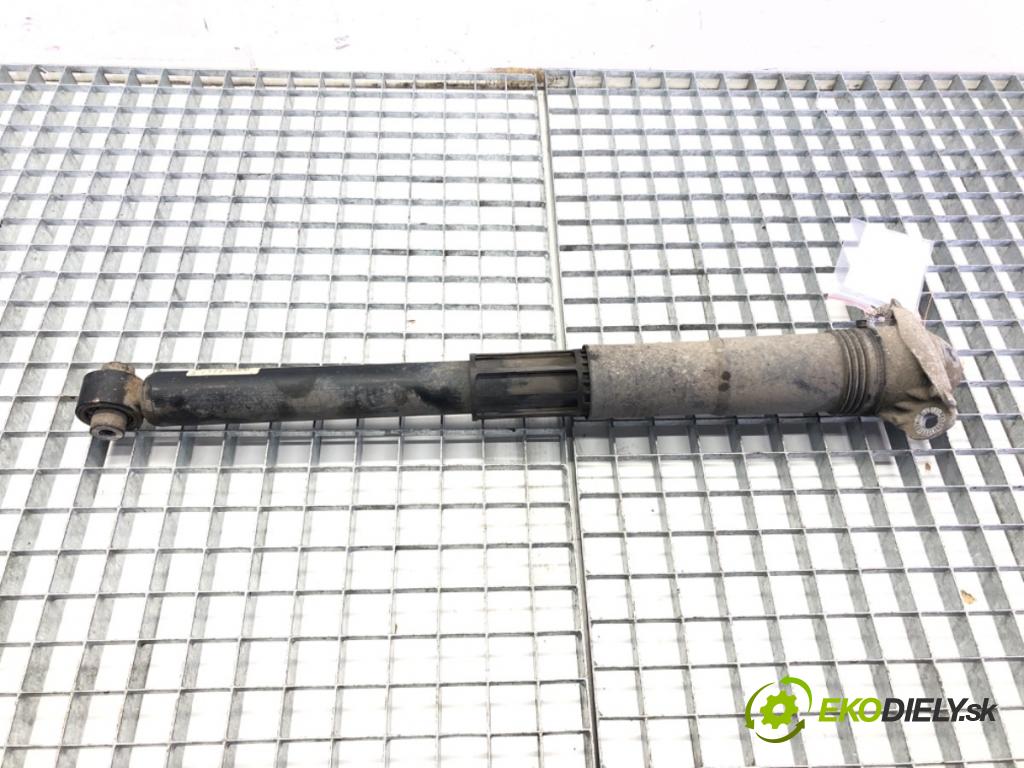 VW PASSAT B8 Variant (3G5, CB5) 2014 - 2022    2.0 TDI 110 kW [150 KM] olej napędowy 2014 - 2022  tlumič zadní část pravý 3Q0512011JF