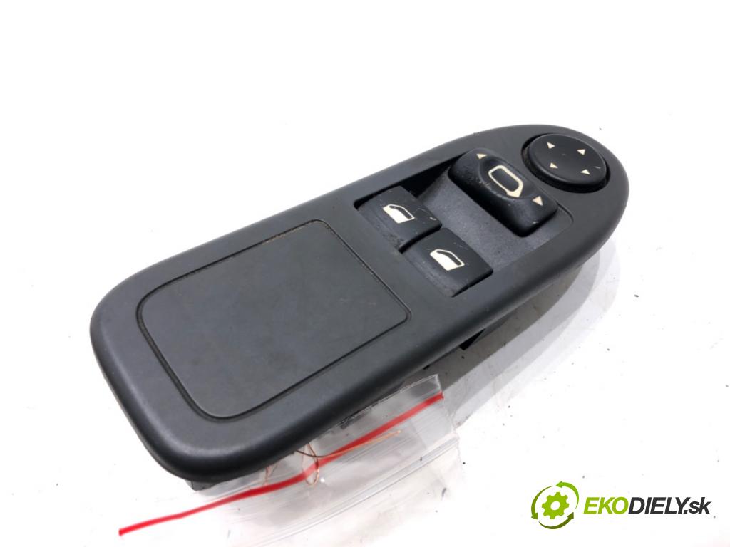 CITROEN C5 I (DC_) 2001 - 2005    1.8 16V (DC6FZB, DC6FZE) 85 kW [115 KM] benzyna 2001 - 2004  Prepínač okien 96326944ZF (Prepínače, spínače, tlačidlá a ovládače kúrenia)