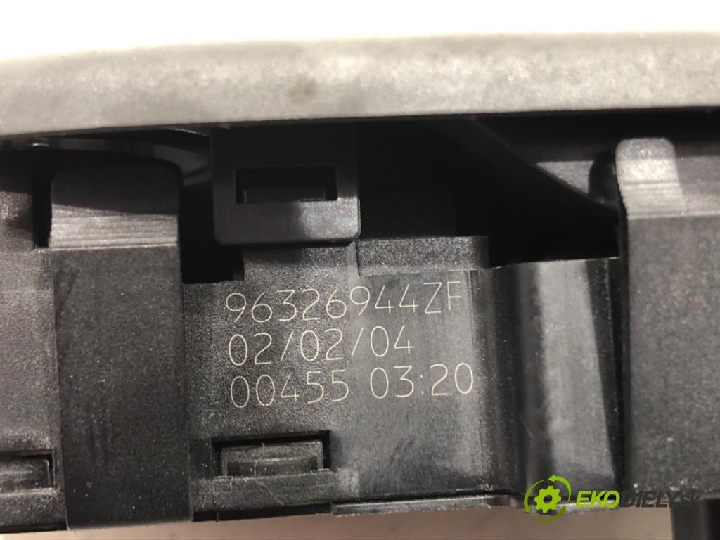 CITROEN C5 I (DC_) 2001 - 2005    1.8 16V (DC6FZB, DC6FZE) 85 kW [115 KM] benzyna 2001 - 2004  Prepínač okien 96326944ZF (Prepínače, spínače, tlačidlá a ovládače kúrenia)