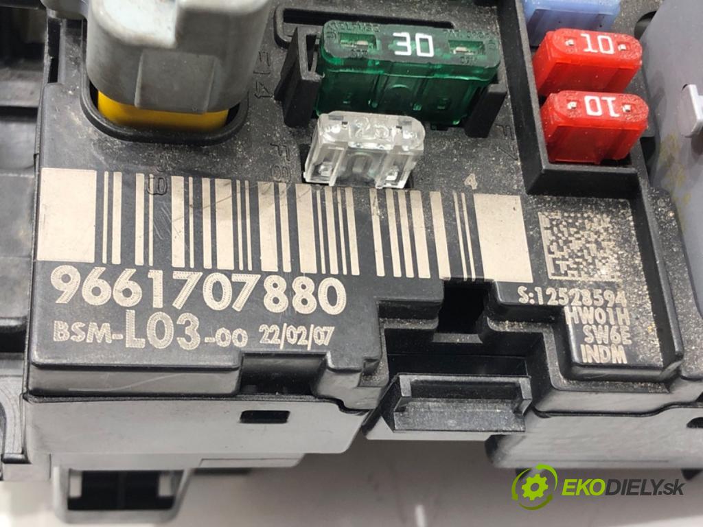 CITROEN C2 (JM_) 2003 - 2017    1.4 HDi 50 kW [68 KM] olej napędowy 2003 - 2009  Modul BSM 9661707880 (Ostatné)