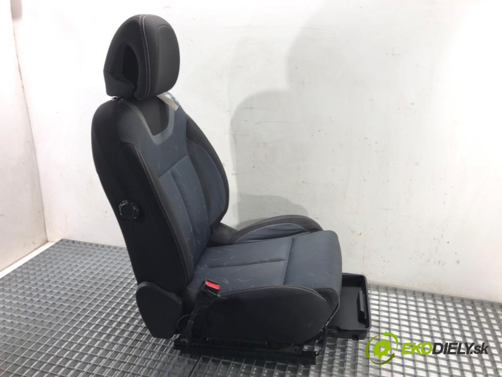 CITROEN C4 II (NC_) 2009 - 2022    1.6 VTi 120 88 kW [120 KM] benzyna 2009 - 2016  Sedadlo ľavy predný