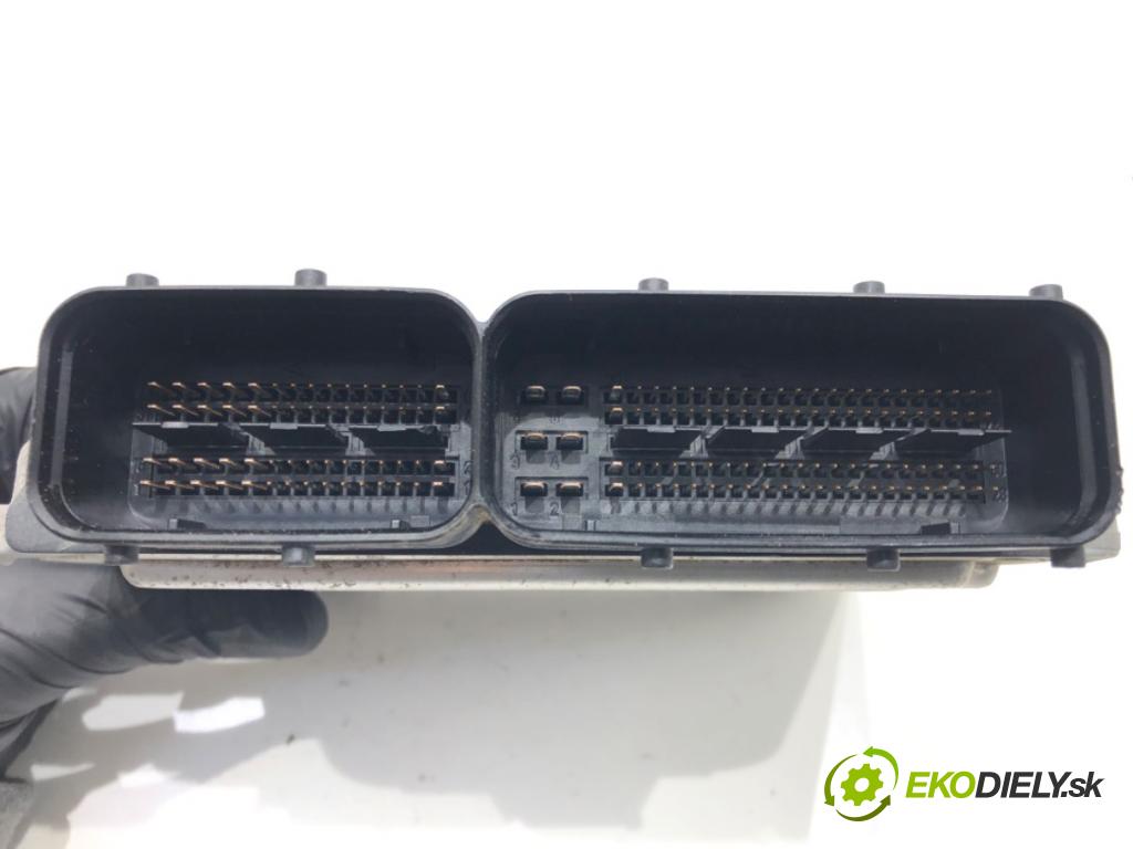 VW PASSAT B6 Variant (3C5) 2005 - 2011    2.0 TDI 103 kW [140 KM] olej napędowy 2005 - 2009  riadiaca jednotka Motor 03G906021NK (Riadiace jednotky)