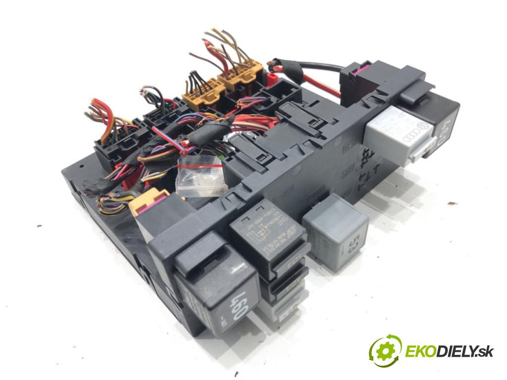 VW PASSAT B6 Variant (3C5) 2005 - 2011    2.0 TDI 103 kW [140 KM] olej napędowy 2005 - 2009  Modul BORDNETZ 3C0937049J (Ostatné)