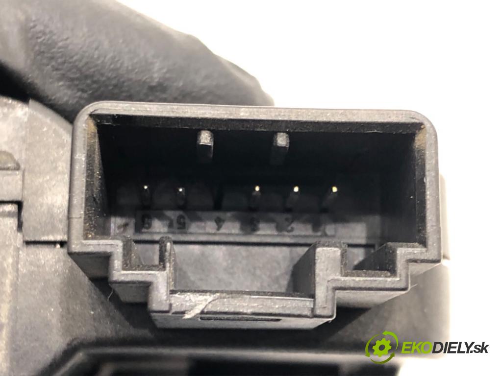 VW PASSAT B6 Variant (3C5) 2005 - 2011    2.0 TDI 103 kW [140 KM] olej napędowy 2005 - 2009  Motorček kúrenia 3C0907511D (Motorčeky kúrenia)