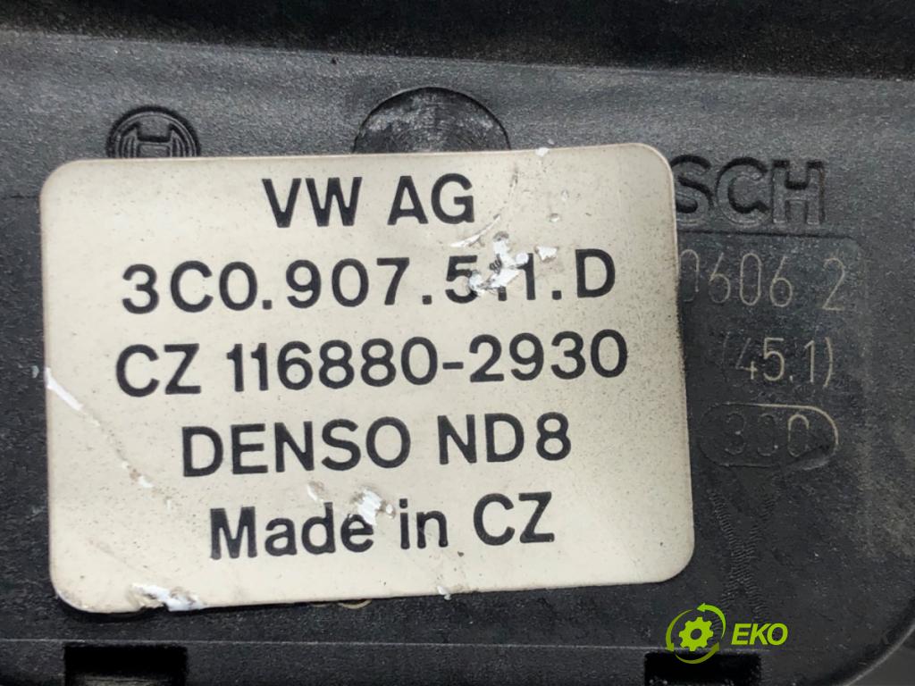 VW PASSAT B6 Variant (3C5) 2005 - 2011    2.0 TDI 103 kW [140 KM] olej napędowy 2005 - 2009  Motorček kúrenia 3C0907511D (Motorčeky kúrenia)