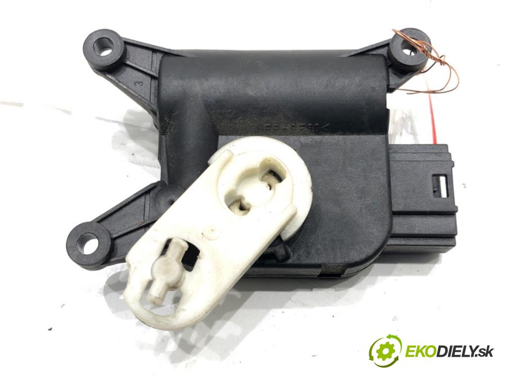 VW PASSAT B6 Variant (3C5) 2005 - 2011    2.0 TDI 103 kW [140 KM] olej napędowy 2005 - 2009  Motorček kúrenia 3C0907511B (Motorčeky kúrenia)