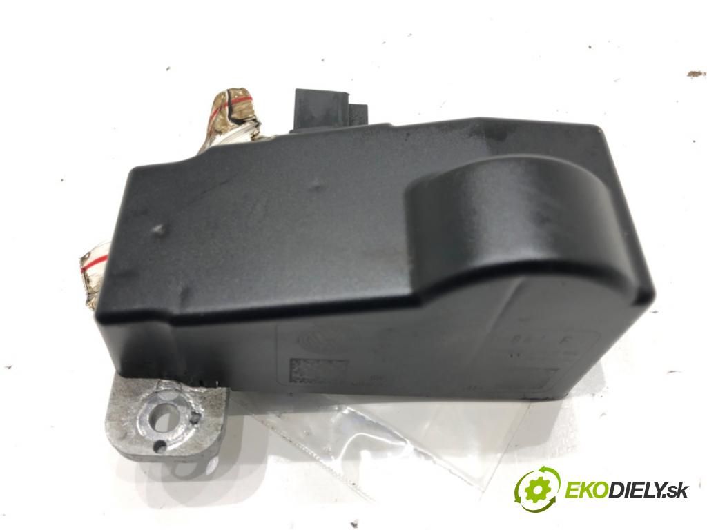 VW PASSAT B6 Variant (3C5) 2005 - 2011    2.0 TDI 103 kW [140 KM] olej napędowy 2005 - 2009  blokáda volantu 3C0905861F (Ostatné)