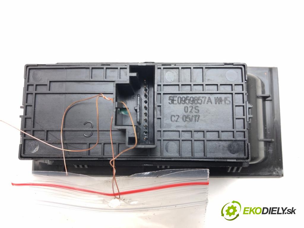 SKODA OCTAVIA III (5E3, NL3, NR3) 2012 - 2022    1.4 TSI 110 kW [150 KM] benzyna 2014 - 2020  Prepínač okien 5E0959857A (Prepínače, spínače, tlačidlá a ovládače kúrenia)