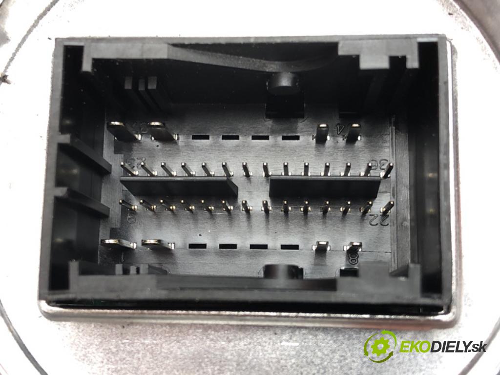 SKODA OCTAVIA III (5E3, NL3, NR3) 2012 - 2022    1.4 TSI 110 kW [150 KM] benzyna 2014 - 2020  Menič XENON 7P5941591A (Riadiace jednotky xenónu)