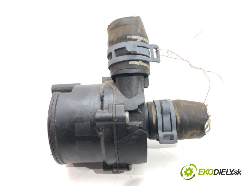 SKODA OCTAVIA III (5E3, NL3, NR3) 2012 - 2022    1.4 TSI 110 kW [150 KM] benzyna 2014 - 2020  DALŠÍ: pumpa vody 5G0965567A (Vodní pumpy)