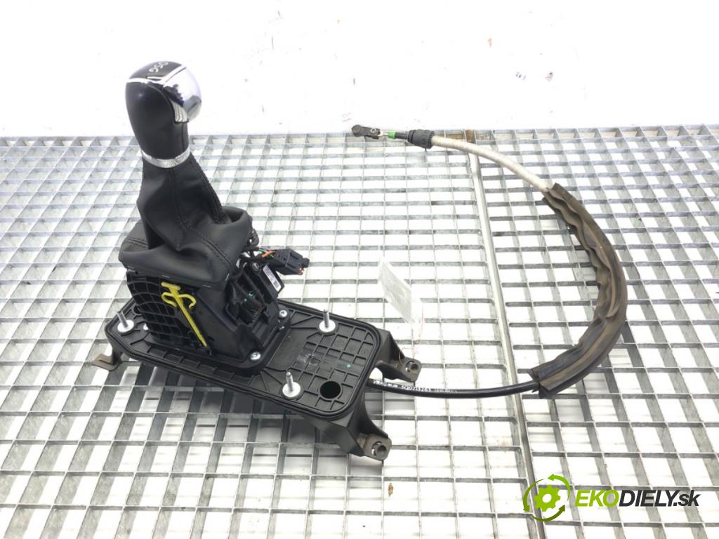 SKODA OCTAVIA III (5E3, NL3, NR3) 2012 - 2022    1.4 TSI 110 kW [150 KM] benzyna 2014 - 2020  Kulisa  (Rýchlostné páky / kulisy)