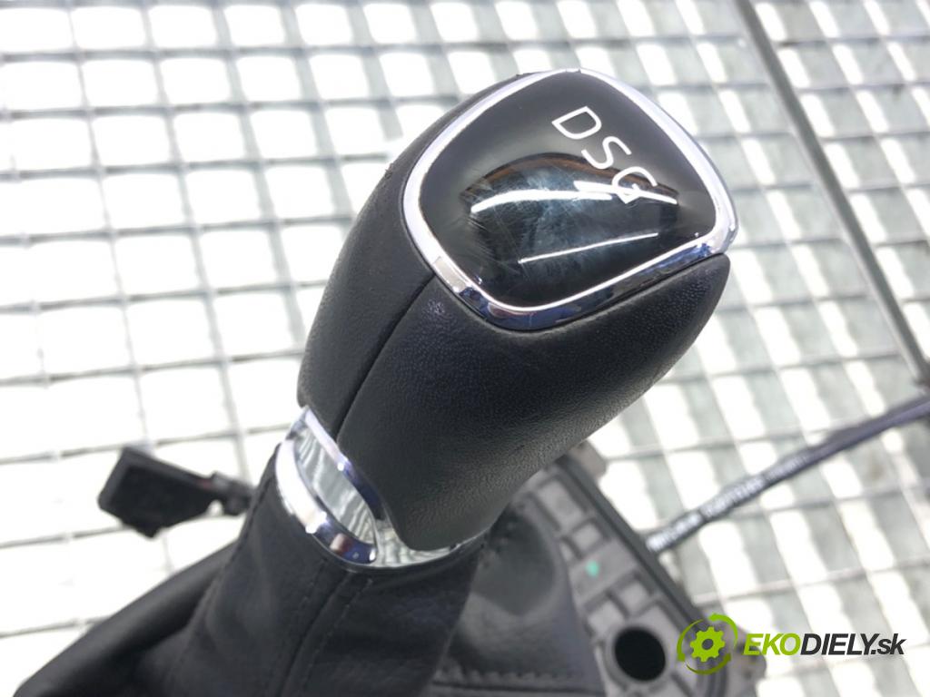 SKODA OCTAVIA III (5E3, NL3, NR3) 2012 - 2022    1.4 TSI 110 kW [150 KM] benzyna 2014 - 2020  Kulisa  (Rýchlostné páky / kulisy)