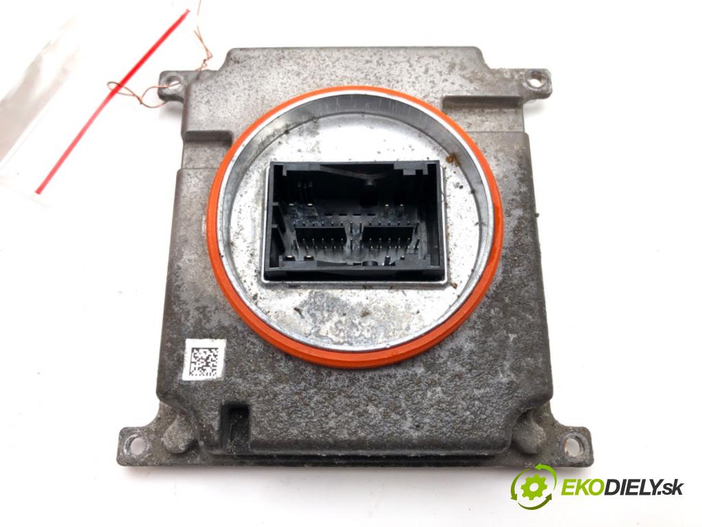 SKODA OCTAVIA III (5E3, NL3, NR3) 2012 - 2022    1.4 TSI 110 kW [150 KM] benzyna 2014 - 2020  Menič XENON 7P5941591A (Riadiace jednotky xenónu)
