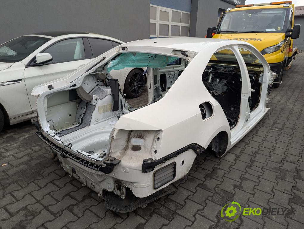 SKODA OCTAVIA III (5E3, NL3, NR3) 2012 - 2022    1.4 TSI 110 kW [150 KM] benzyna 2014 - 2020  KAROSERIA ČTVRŤÁK blatník zadní část levý pravý POŠTY: prahy střecha