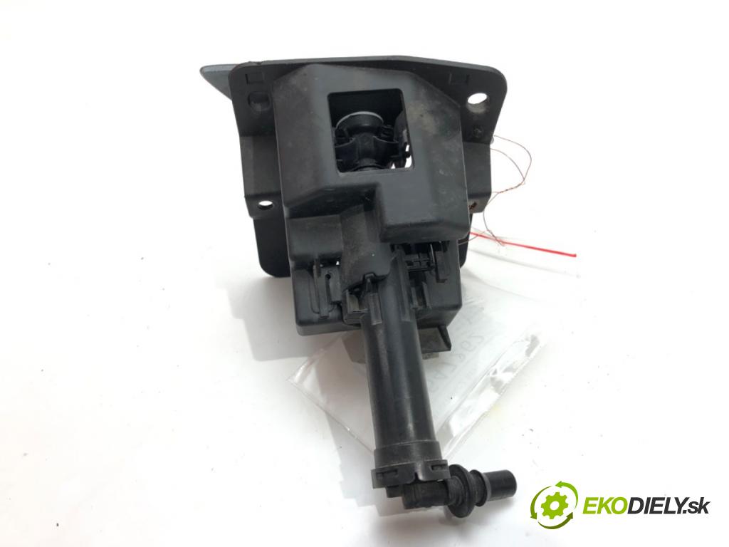 SKODA OCTAVIA III (5E3, NL3, NR3) 2012 - 2022    1.4 TSI 110 kW [150 KM] benzyna 2014 - 2020  ostrekovača svetla ľavy 5E0955965C (Motorčeky, čerpadlá ostrekovačov)
