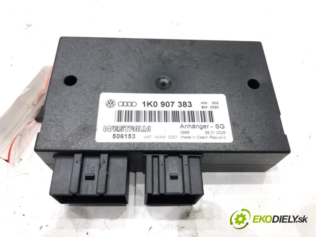 VW PASSAT B6 Variant (3C5) 2005 - 2011    2.0 TDI 103 kW [140 KM] olej napędowy 2005 - 2009  Modul ťažného oka 1K0907383 (Ostatné)