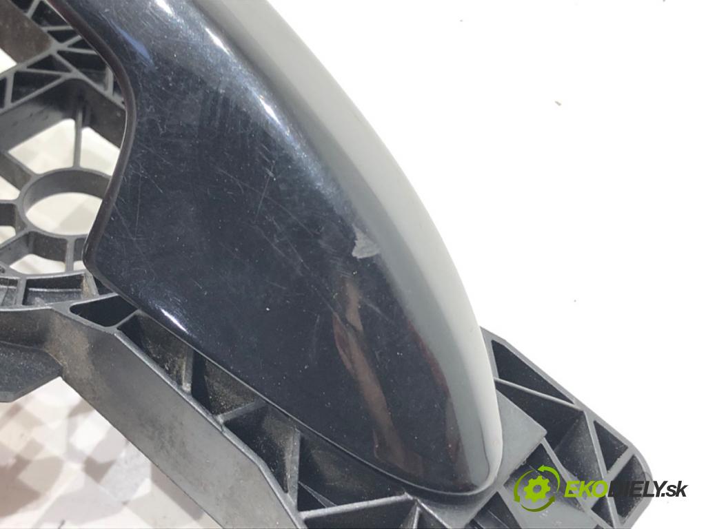 VW PASSAT B6 Variant (3C5) 2005 - 2011    2.0 TDI 103 kW [140 KM] olej napędowy 2005 - 2009  Kľučka vonkajšia ľavy predný