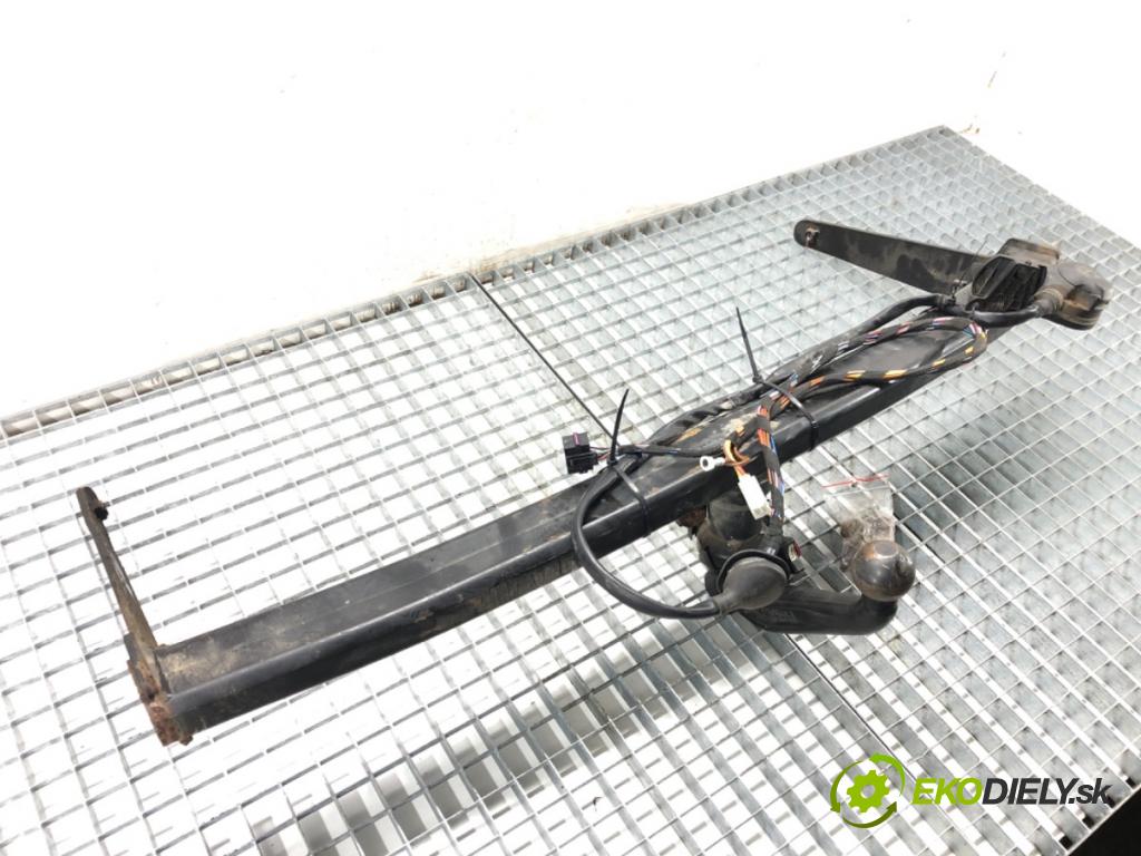 VW PASSAT B6 Variant (3C5) 2005 - 2011    2.0 TDI 103 kW [140 KM] olej napędowy 2005 - 2009  Hák tažné zařízení 3C0092155 (Tažná zařízení)