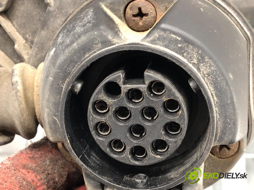 VW PASSAT B6 Variant (3C5) 2005 - 2011    2.0 TDI 103 kW [140 KM] olej napędowy 2005 - 2009  Hák tažné zařízení 3C0092155 (Tažná zařízení)