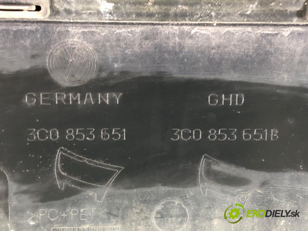 VW PASSAT B6 Variant (3C5) 2005 - 2011    2.0 TDI 103 kW [140 KM] olej napędowy 2005 - 2009  mřížka maska 3C0853651 (Mřížky (masky) chladičů)