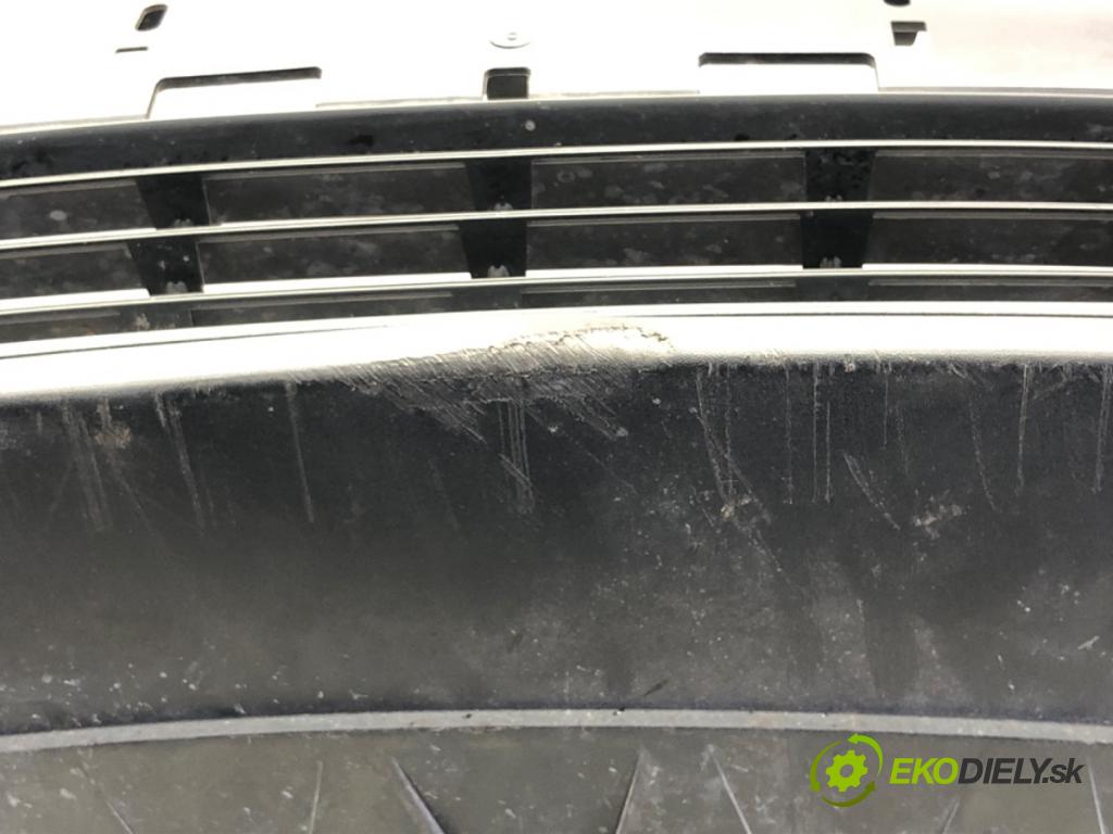 VW PASSAT B6 Variant (3C5) 2005 - 2011    2.0 TDI 103 kW [140 KM] olej napędowy 2005 - 2009  nárazník přední část  (Ostatné)