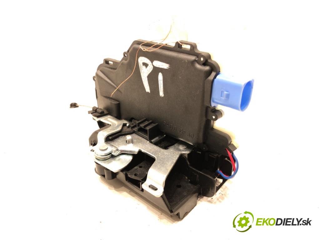 VW POLO (9N_, 9A_) 2001 - 2014    1.2 12V 47 kW [64 KM] benzyna 2001 - 2007  zámok dveře pravý zadní část 