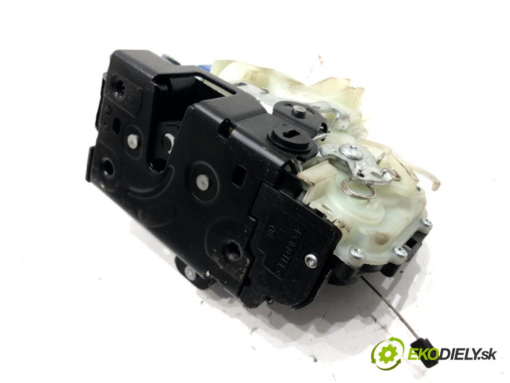 VW POLO (9N_, 9A_) 2001 - 2014    1.2 12V 47 kW [64 KM] benzyna 2001 - 2007  zámok dveře pravý zadní část