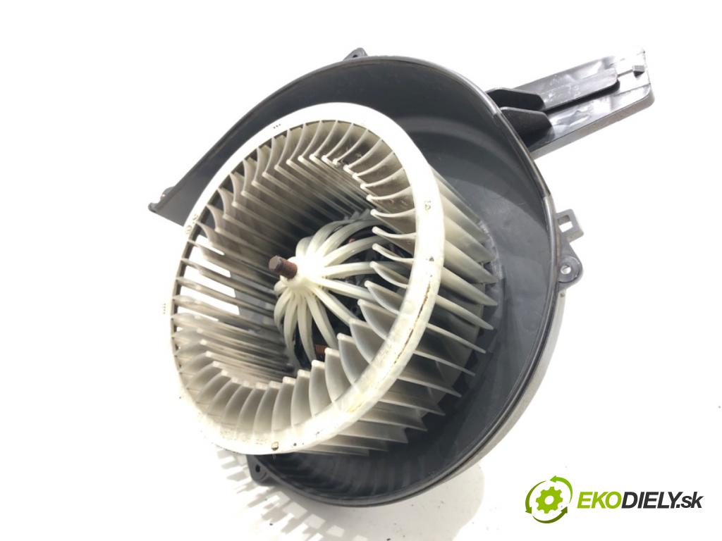 VW POLO (9N_, 9A_) 2001 - 2014    1.2 12V 47 kW [64 KM] benzyna 2001 - 2007  ventilátor kúrenia 6Q1820015C