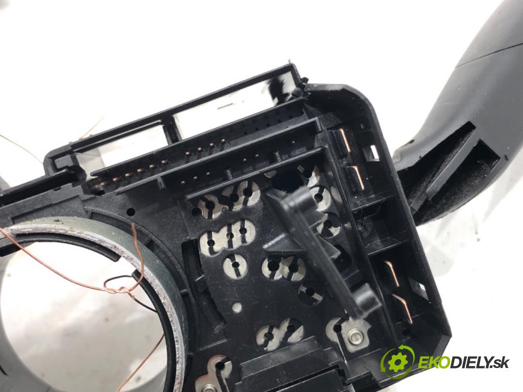 VW POLO (9N_, 9A_) 2001 - 2014    1.2 12V 47 kW [64 KM] benzyna 2001 - 2007  Prepínač kombinovaný 6Q0953503AD (Prepínače, spínače, tlačidlá a ovládače kúrenia)