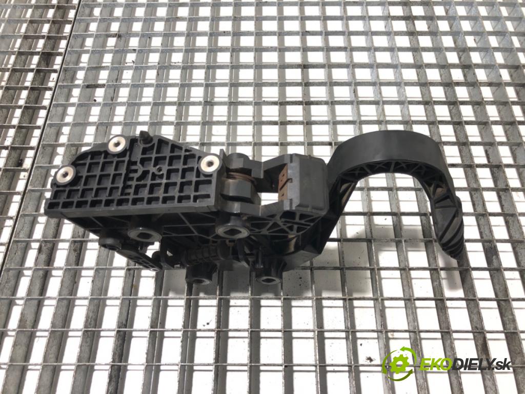 SCANIA 4 - series 1995 - 2008    124 /G420  Potenciometer plynu 1753411 (Pedále)