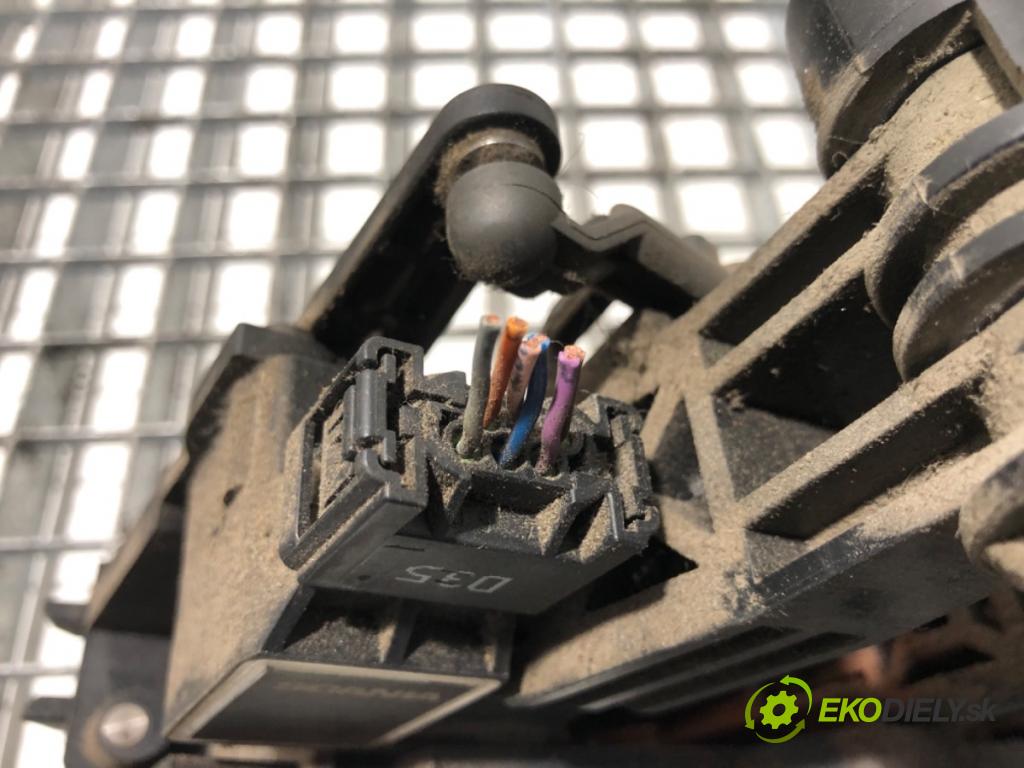 SCANIA 4 - series 1995 - 2008    124 /G420  Potenciometer plynu 1753411 (Pedále)