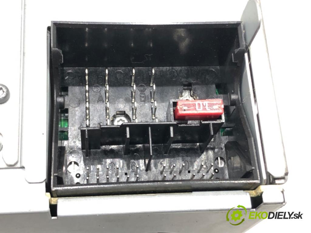 SKODA OCTAVIA II (1Z3) 2004 - 2013    1.9 TDI 77 kW [105 KM] olej napędowy 2004 - 2010  RADIO 1Z0035161F (Audio zariadenia)